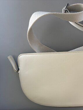 Everlane Italian Leather Sling Fanny Pack